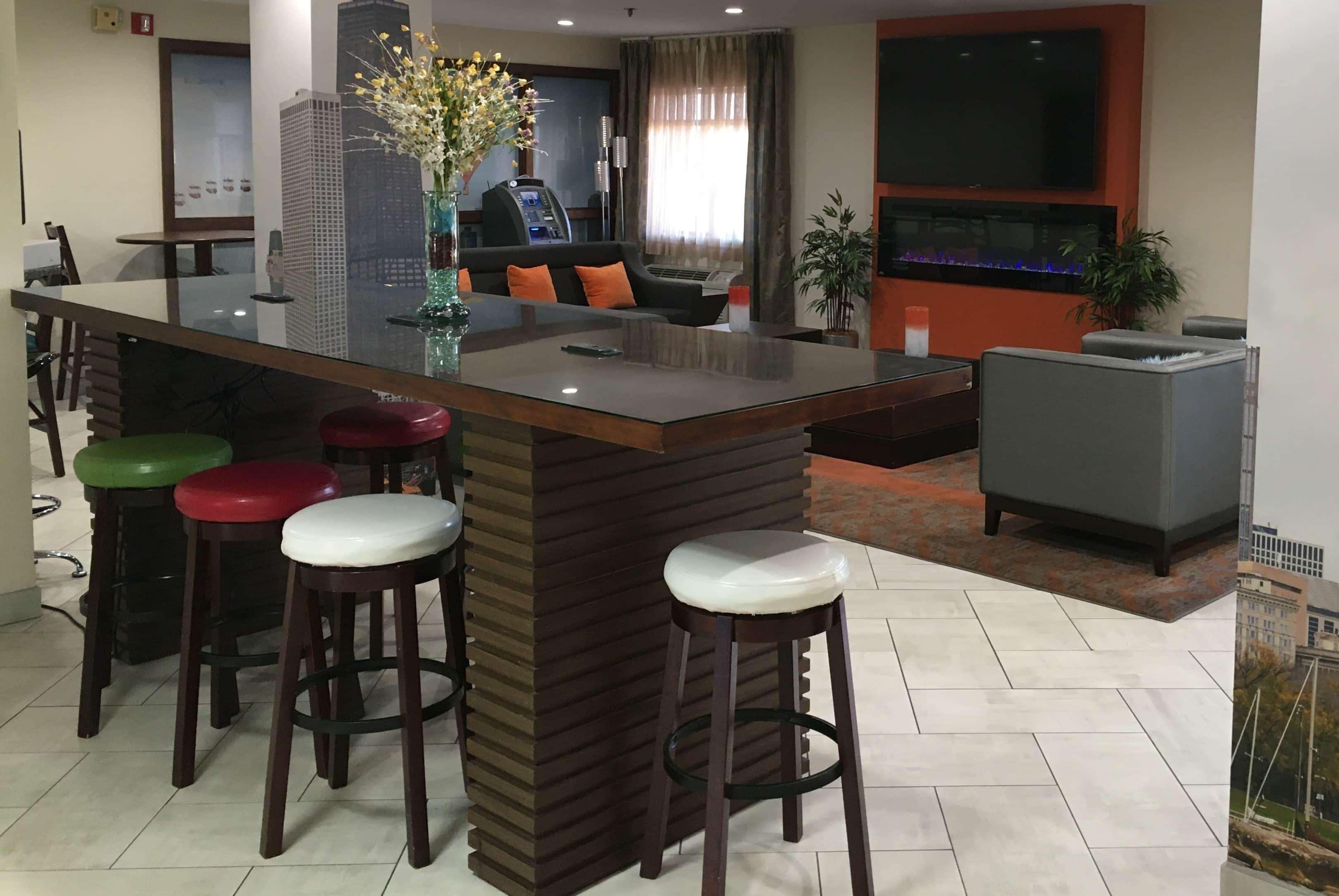 Hotel Baymont By Wyndham Chicago/Alsip Exterior foto